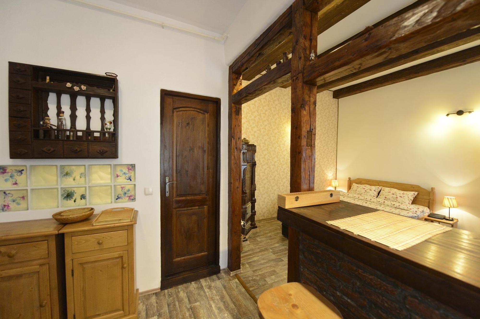 Kron Studio Kalista Braşov Rom bilde
